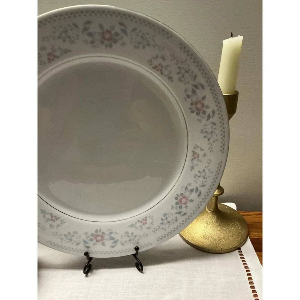 Vintage Porcelain Dinner Plate Pastel Blue Floral‎ Silver Trim